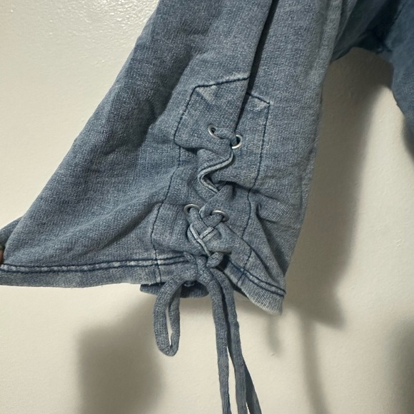 Love 8 Women's Blue Top - Picture 3 of 4